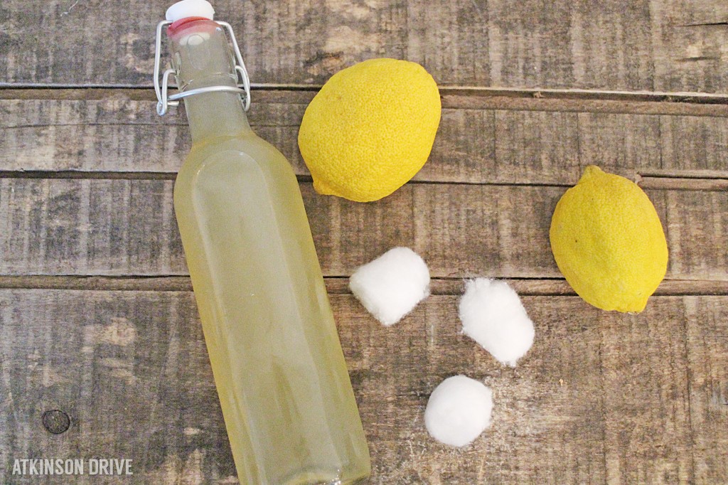 DIY Skin Freshening #Toner (using ingredients from your pantry) by Atkinson Drive #skincare #beauty