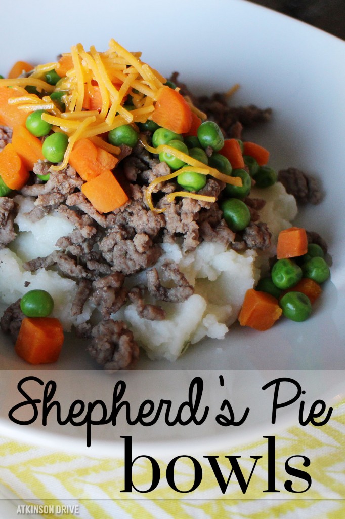 Shepherd's Pie Bowls: a quick & easy, modern twist on a traditional comfort food. Great for Family Dinner Night! /// by Atkinson Drive