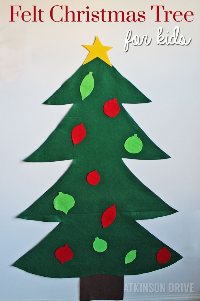 Your kids will love decorating and redecorating this fun felt Christmas tree all season! /// by Atkinson Drive